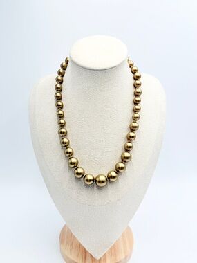 Vintage Gold Tone Graduated Faux Pearl Bead Necklace with Decorative Box Clasp